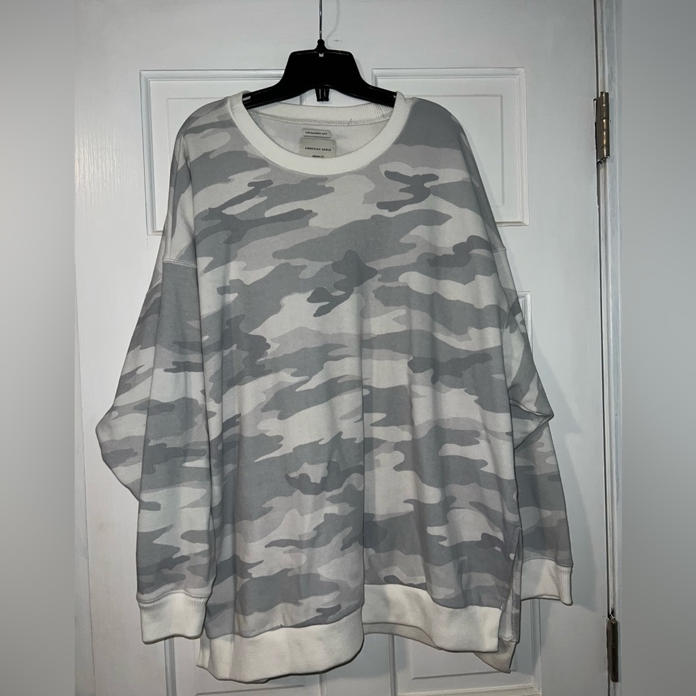 American eagle camo pullover